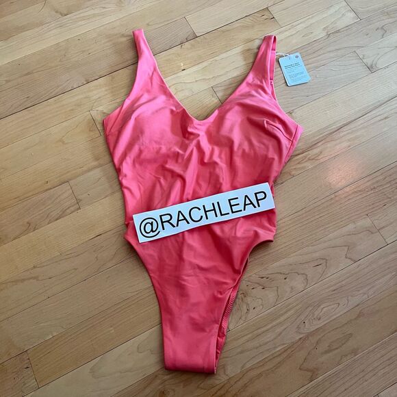 Lululemon Waterside V-Neck Skimpy-Fit One-Piece Swimsuit - Picture 4 of 6